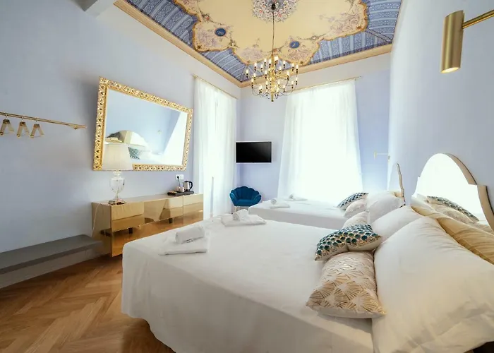 Πανσιόν Palazzo Dei Grifoni - Luxury - Σαν Μπενεντέτο ντελ Τρόντο