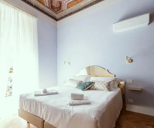 Palazzo Dei Grifoni - Luxury - Πανσιόν Σαν Μπενεντέτο ντελ Τρόντο