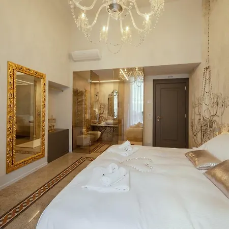 Pensionat Palazzo Dei Grifoni - Luxury - 4*