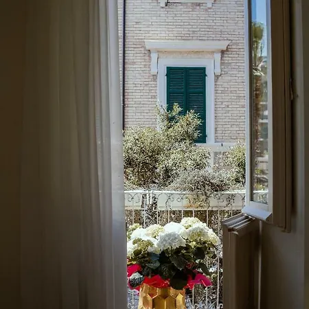 Pensionat Palazzo Dei Grifoni - Luxury - San Benedetto del Tronto